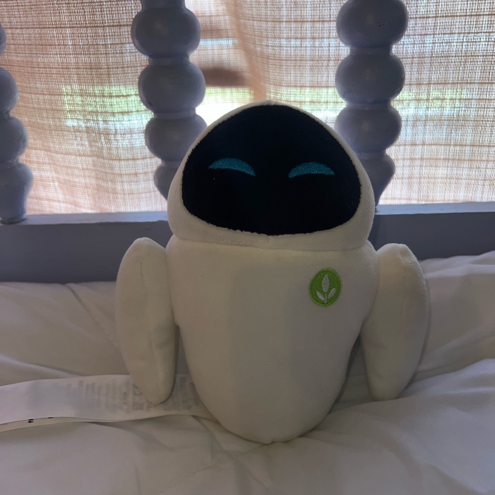 Official Disney Eve Robot Plush Toy from Walle